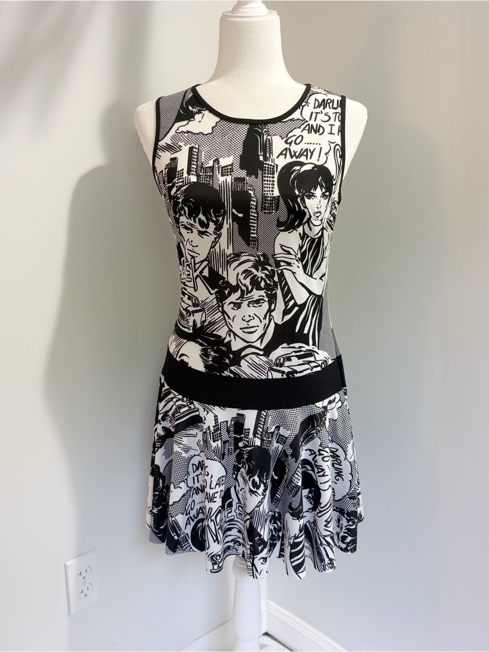 Just In Time Rare 90s Y2K Roy Lichtenstein Comic Style Skater Dress Size Medium